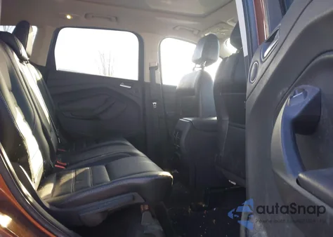 2017 Ford Escape Titanium из США, поврежденный, VIN 1FMCU9J96HUA65227